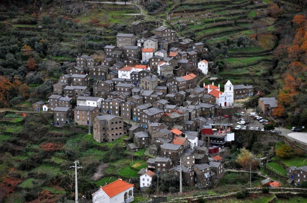 Alojamento Local De Pardieiros Hotel Avô Esterno foto